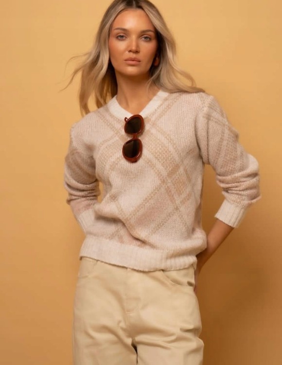 SWETER-W-ROMBY-LEMONADA-BEZOWY.jpg