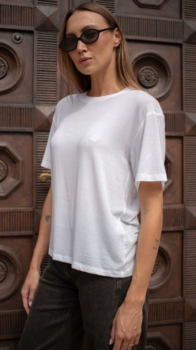 T-SHIRT-BASIC-LOGO-LEMONADA-Rozmiar-uniwersalny.jpg